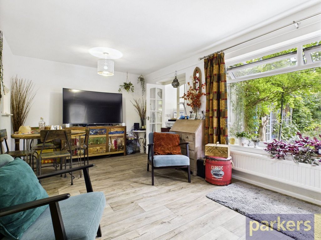 Property photo 2 of 27 Picture No. 08