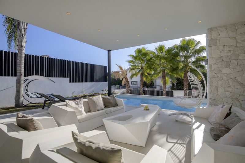 Property photo 3 of 41