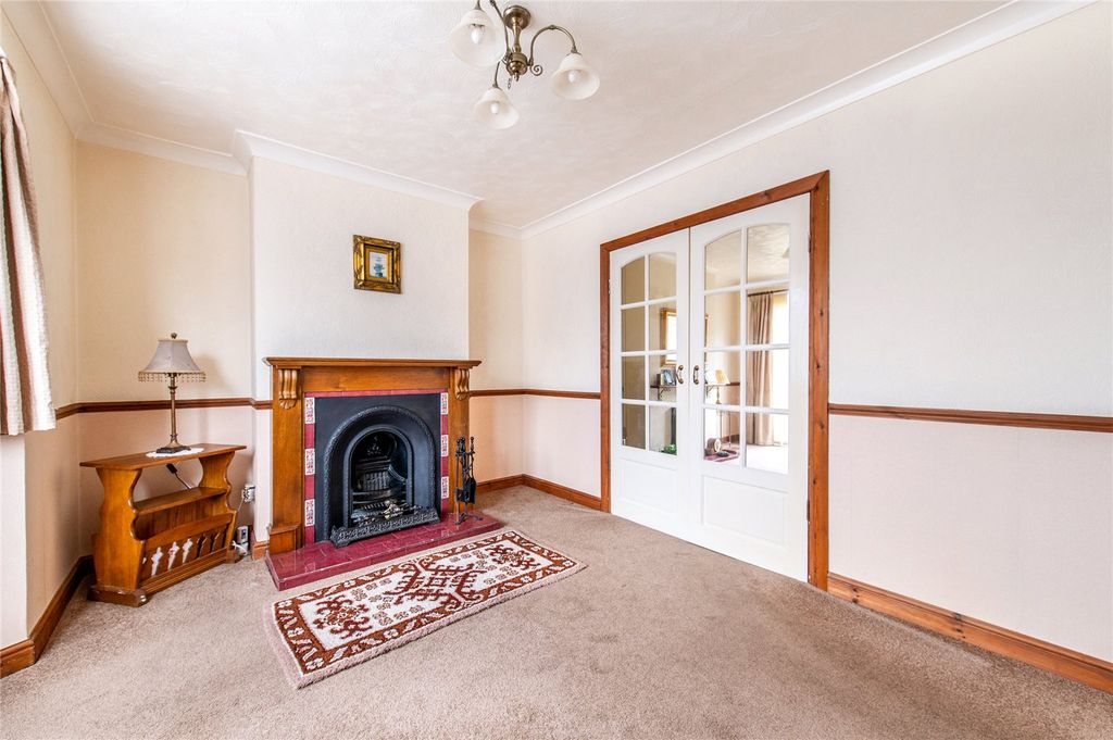 Property photo 2 of 20 Picture No. 12