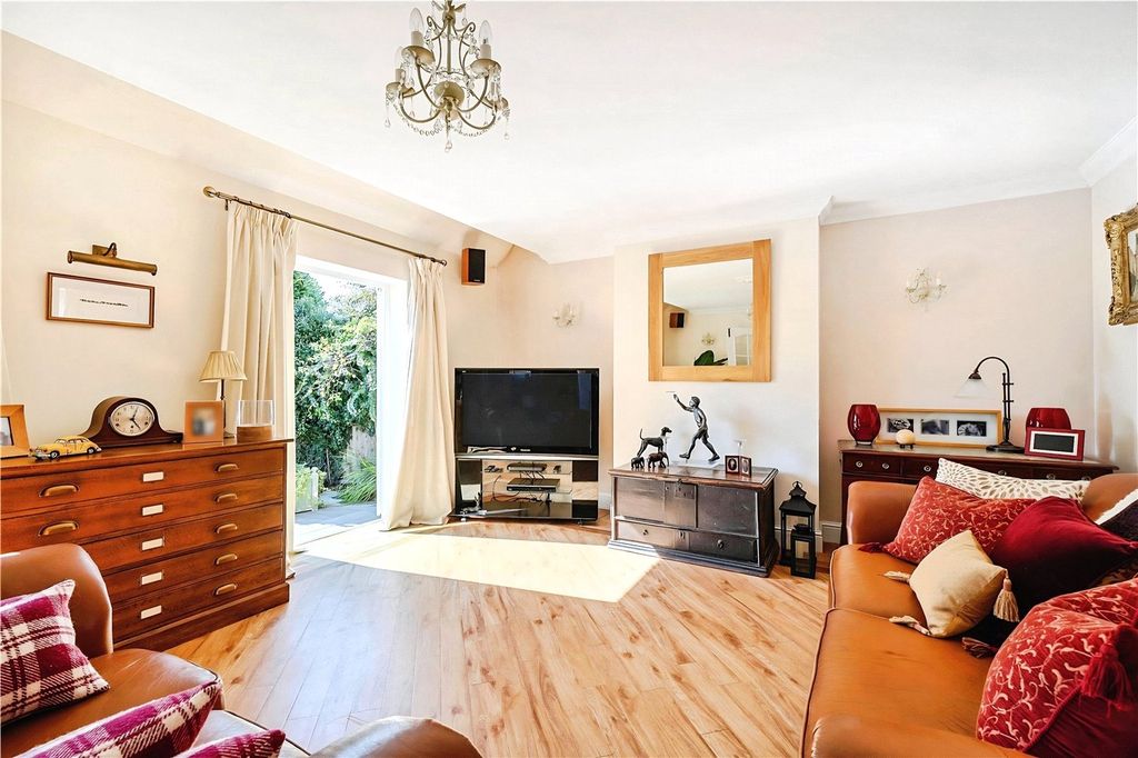 Property photo 3 of 24 Picture No. 96