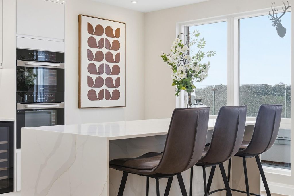 Additional image 8 of 2 bed flat for saleNovella, Chigwell IG7