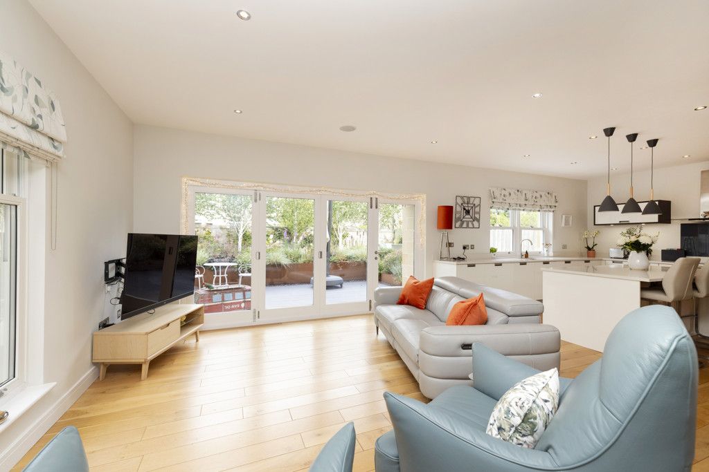Property photo 1 of 50