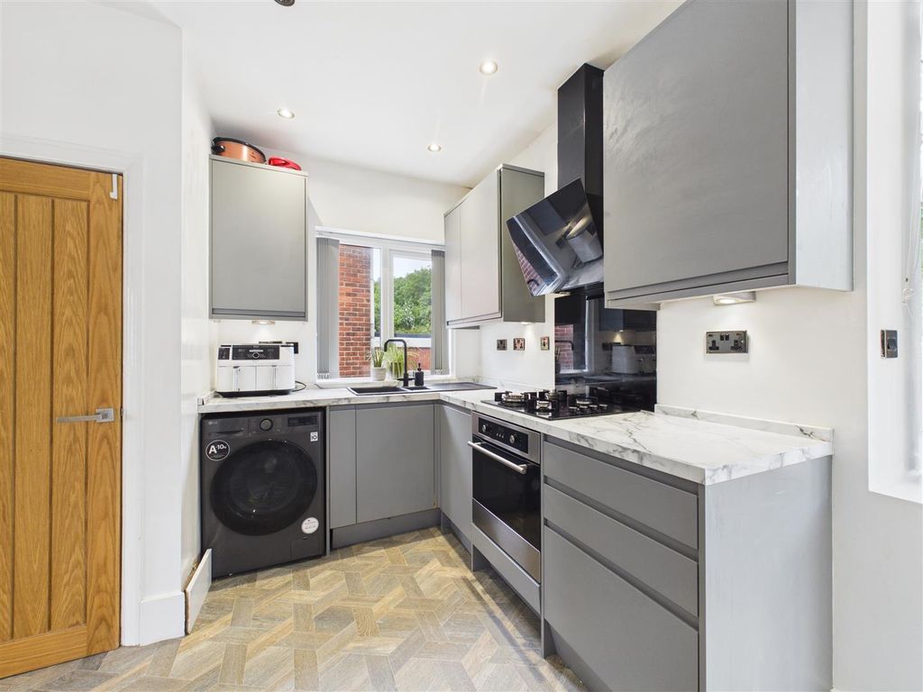 Property photo 3 of 17 Fcf1E546Ffab4F8Eb5206Bc07E2d287F_100_Cam05207G0-Pr
