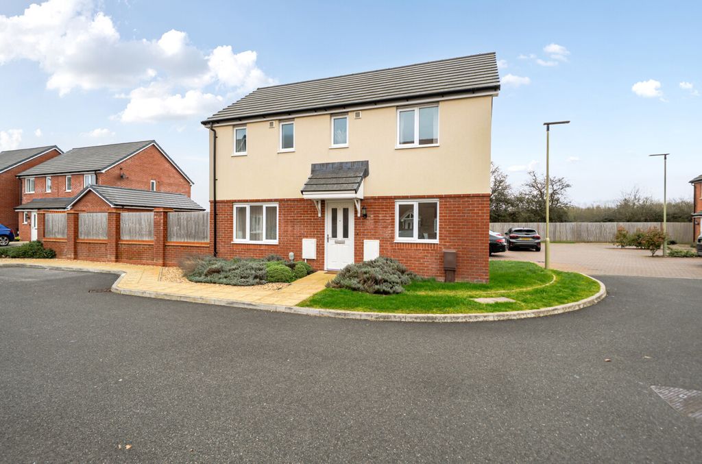 Property photo 1 of 13 1429987-20-69B305...