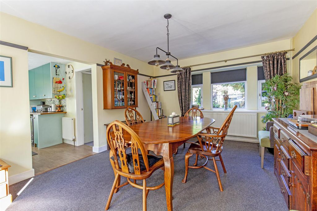 Property photo 3 of 29 Dining Room