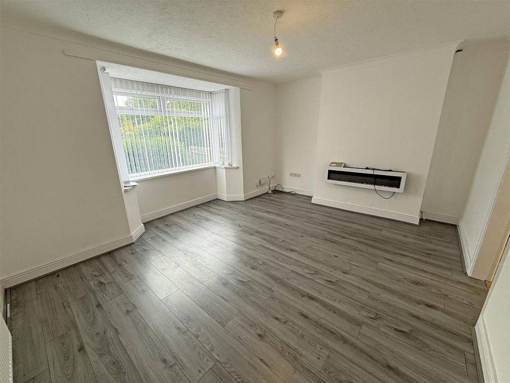Property photo 2 of 10 Living Room.Jpg