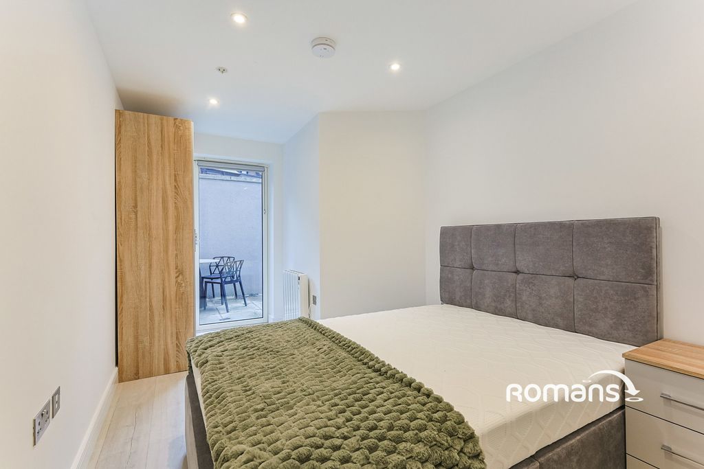 Property photo 2 of 10 Photo