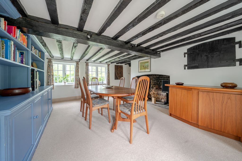 Property photo 3 of 18