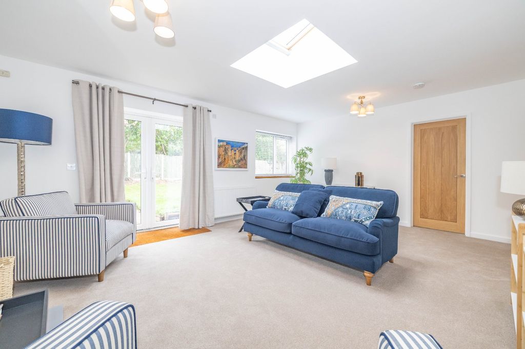 Property photo 2 of 20 Picture 2