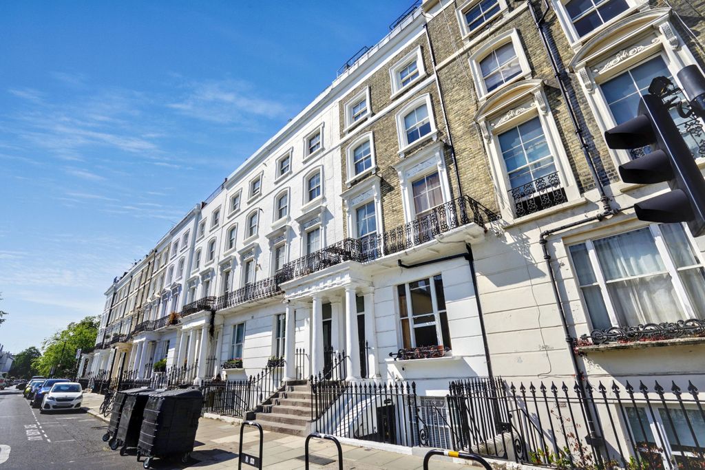 Property photo 2 of 6 Flat 3, 24 Talbot Road, Notting Hill, London, W2 5Lj
