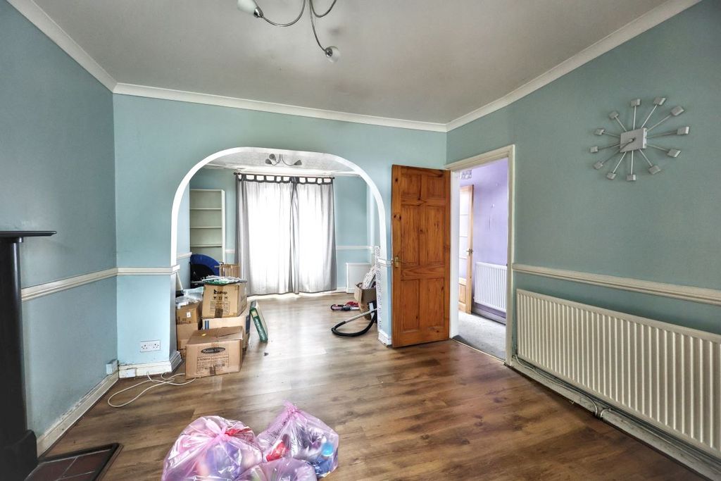 Property photo 3 of 19