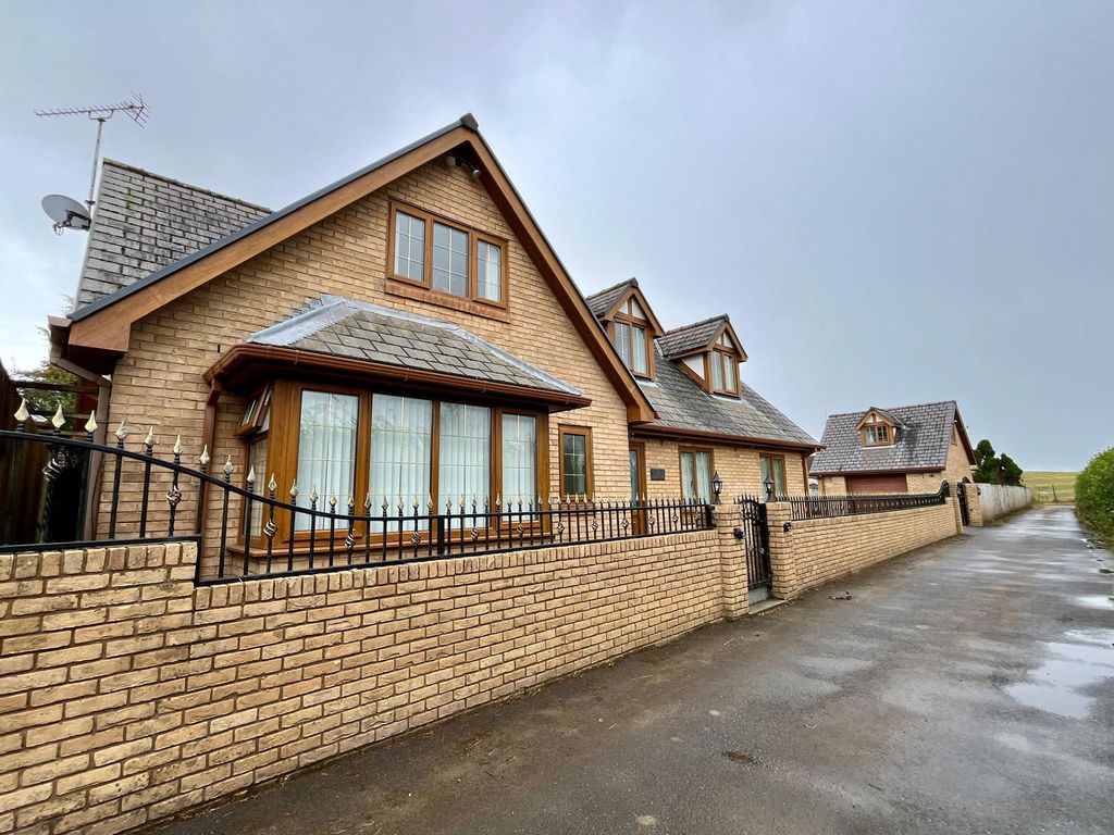 Property photo 1 of 33