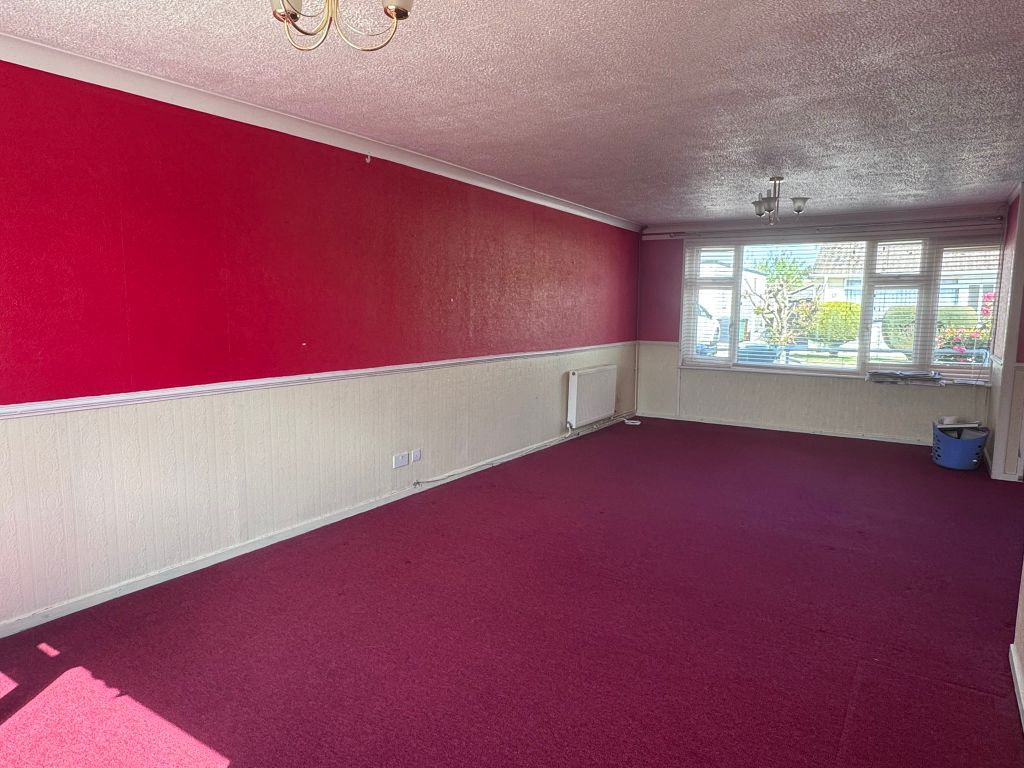 Property photo 2 of 8 Sitting Room