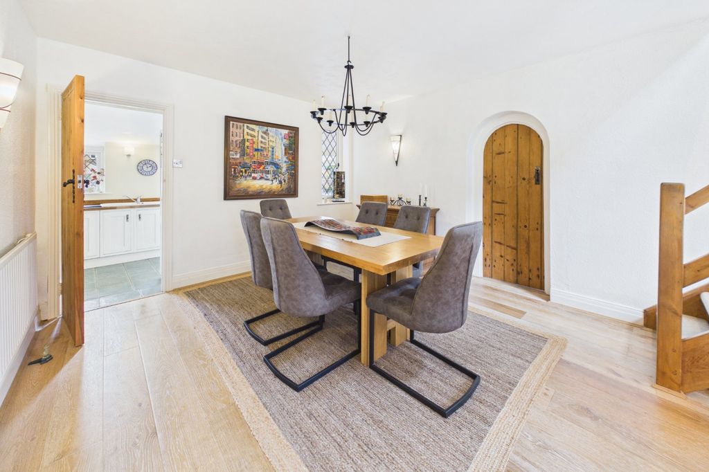 Property photo 3 of 24 Dining Room