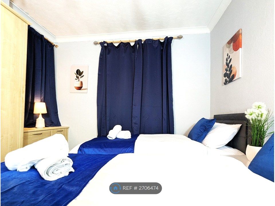 Property photo 3 of 35 Bedroom 3 (Two Twin Beds)