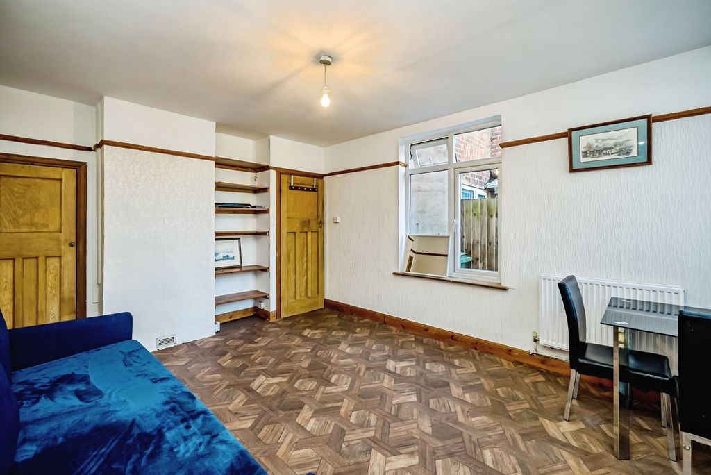 Property photo 3 of 17 Photo