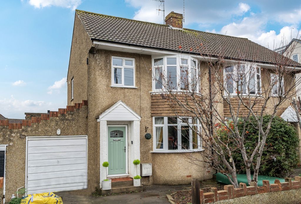 Property photo 1 of 21 Park Lane