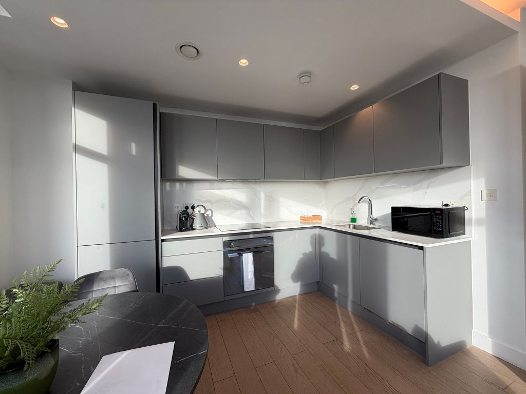 Property photo 2 of 19 Kitchen