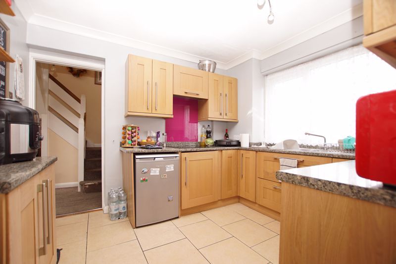 Property photo 2 of 17 Kitchen