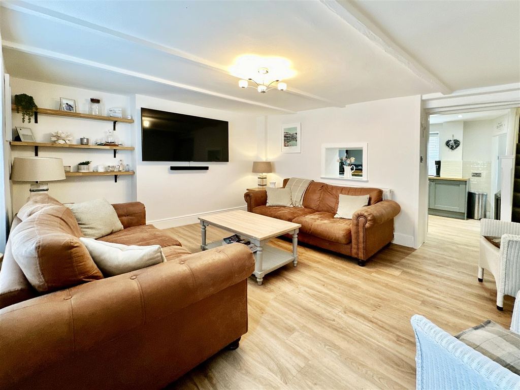 Property photo 3 of 25 Living Room.Jpg