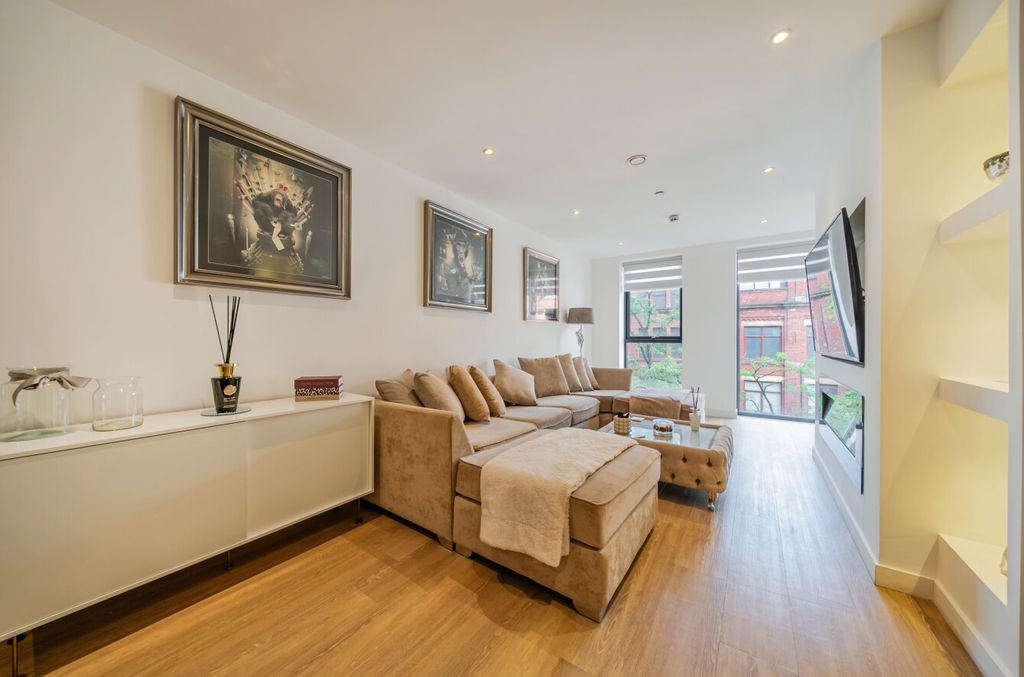 Property photo 3 of 20 1502544-12-6A7462...