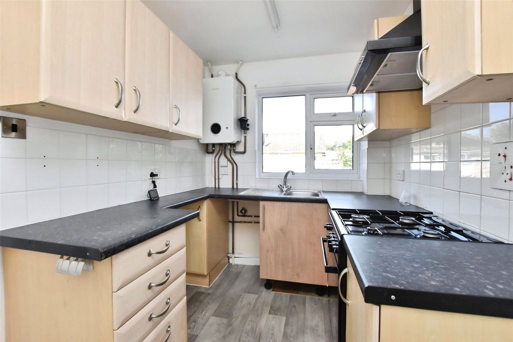 Property photo 3 of 16 Picture No. 01