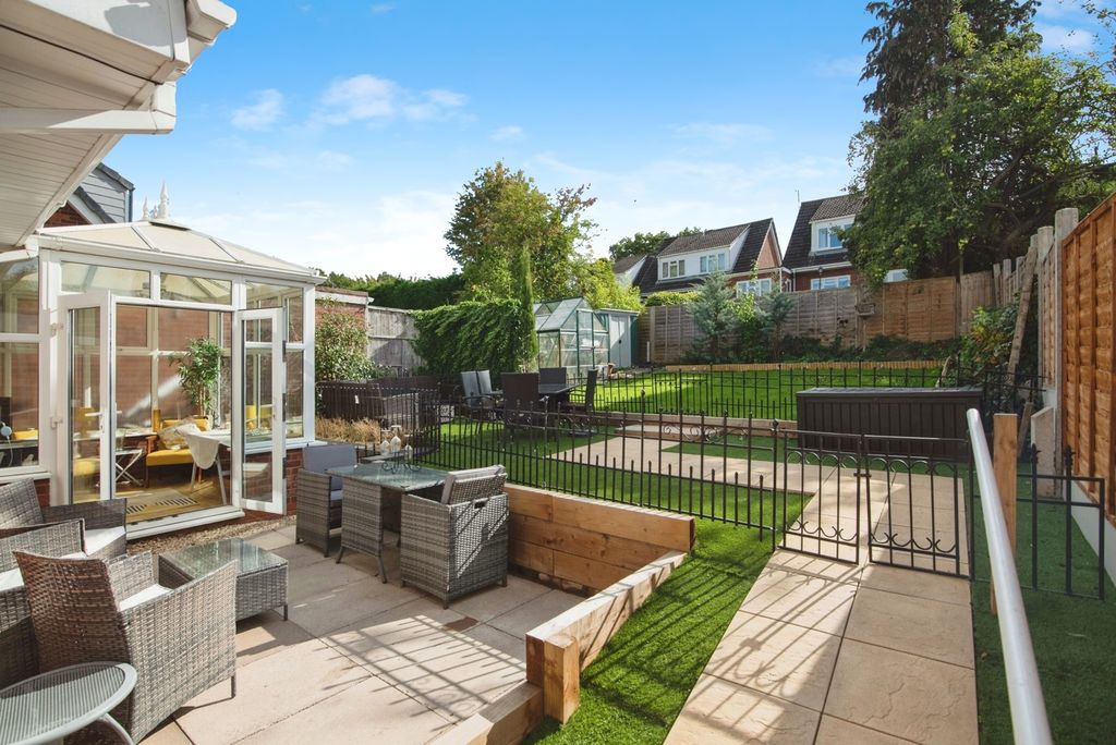 Property photo 3 of 17 Photo