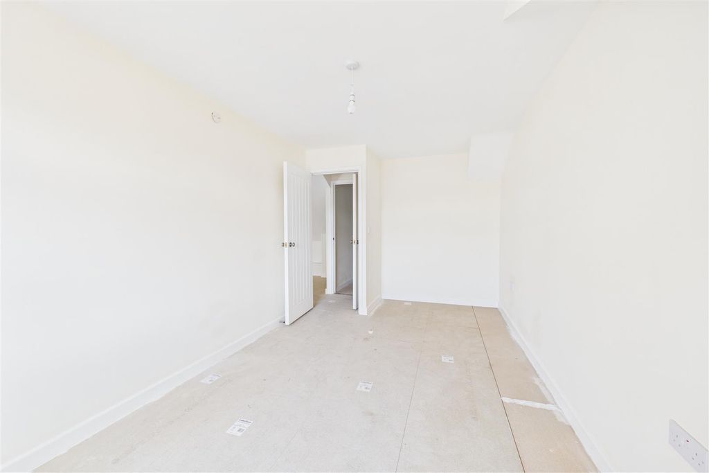Additional image 35 of 4 bed flat for saleHighridge Road, Bishopsworth, Bristol BS13