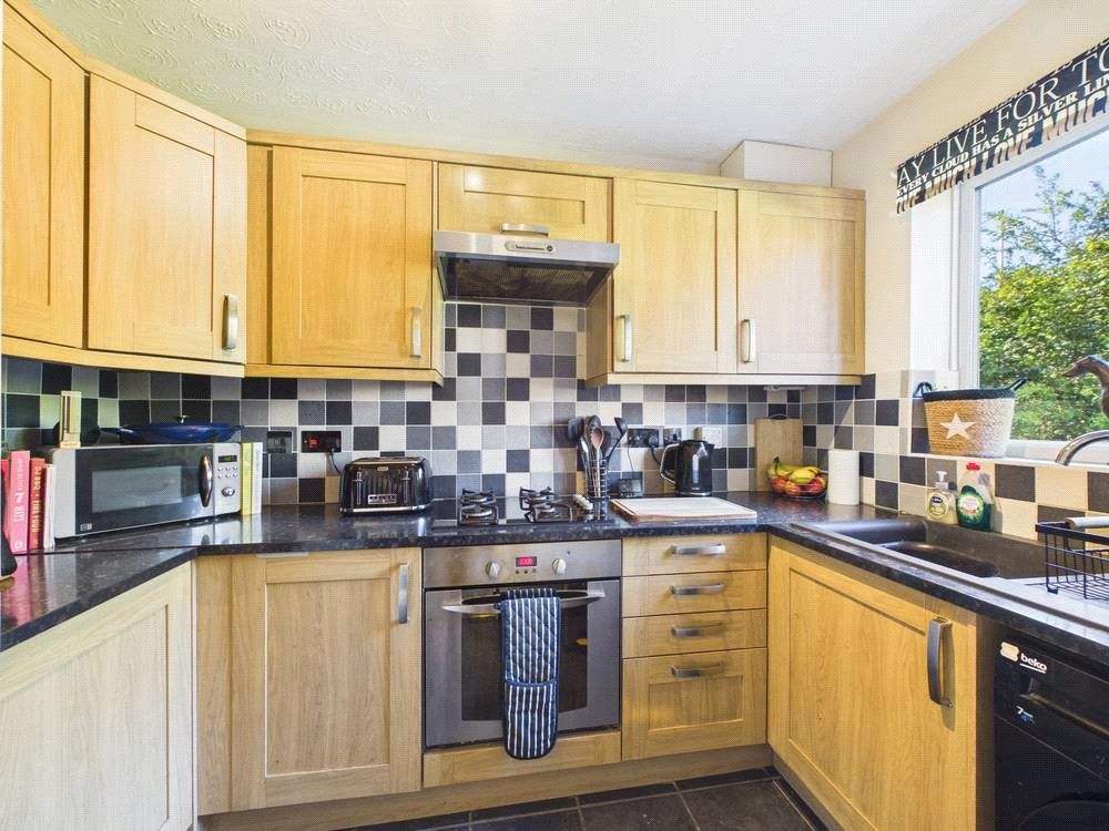 Property photo 3 of 23 Picture No. 17