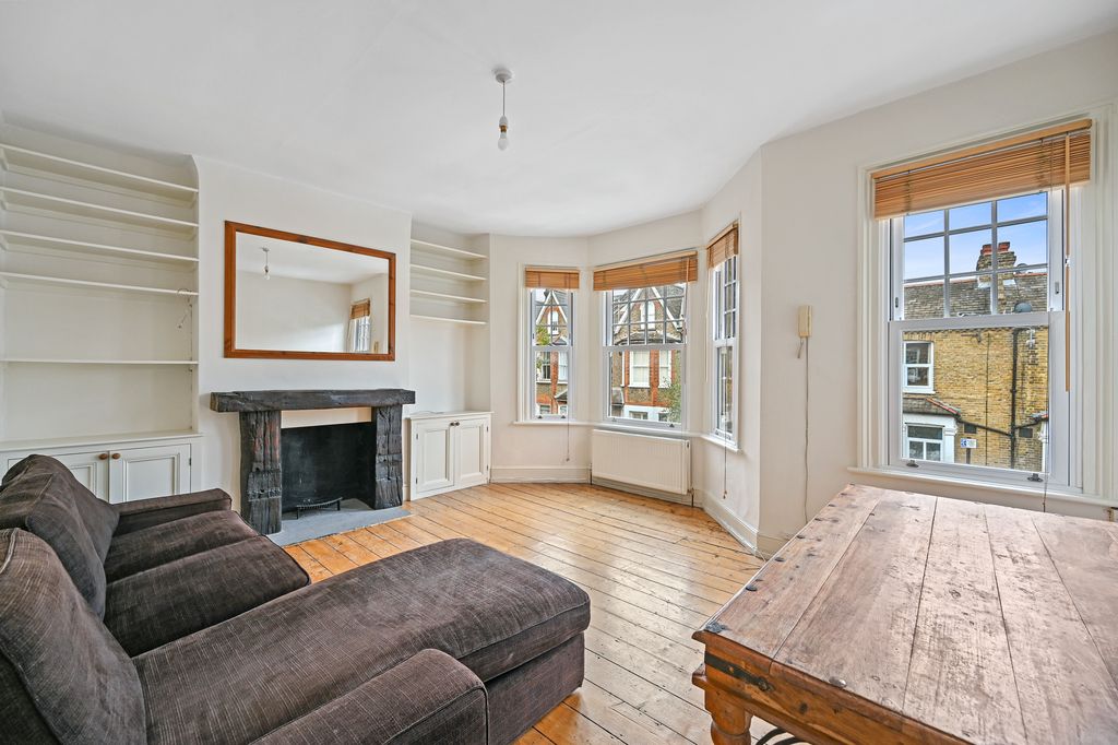 Property photo 2 of 11