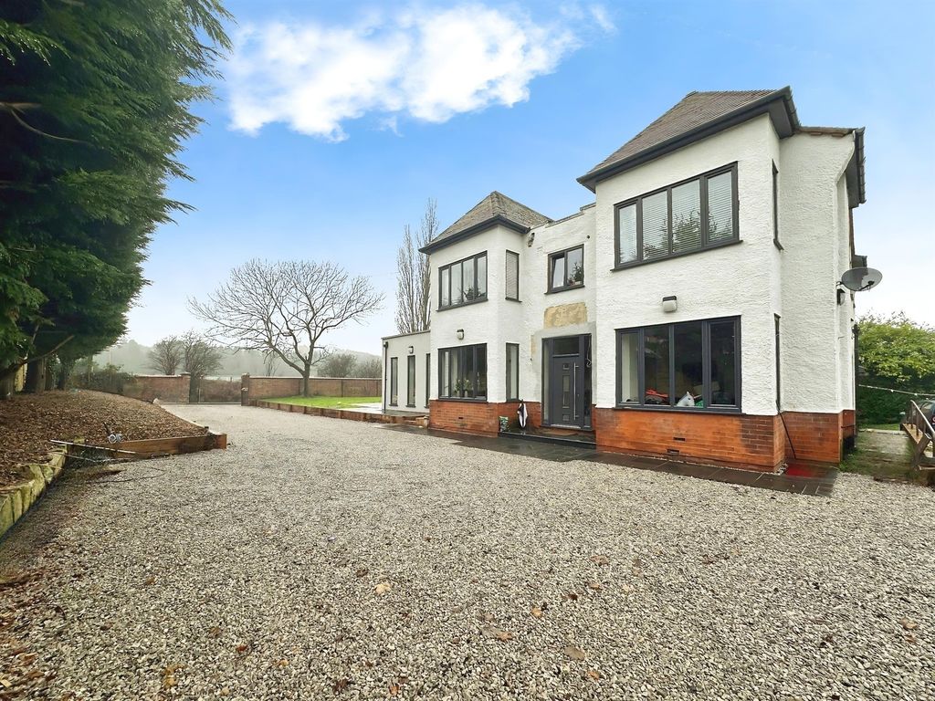 Property photo 1 of 30