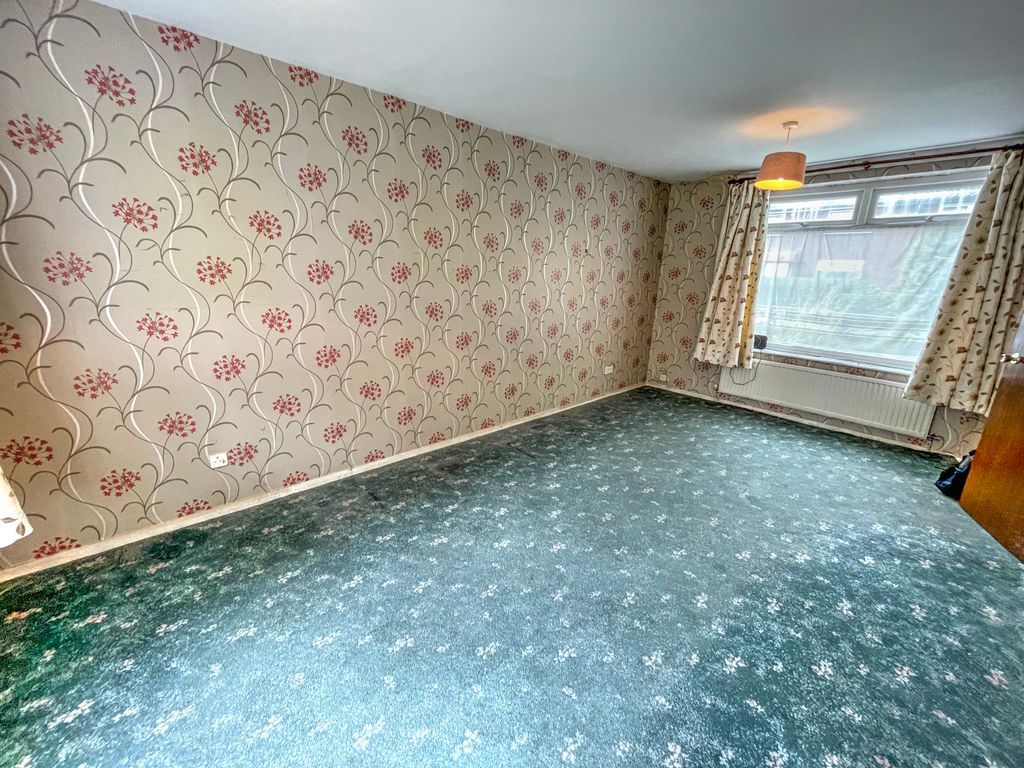 Property photo 3 of 14 Img_1055_1