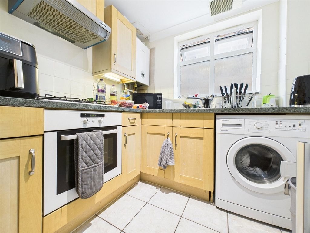 Property photo 3 of 5 Picture No. 08