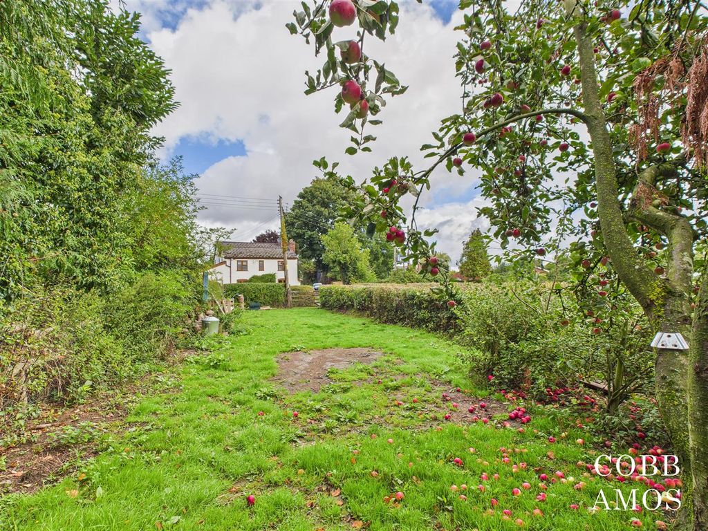 Property photo 3 of 29 Cam02803G0-Pr0224-Still010.Jpg