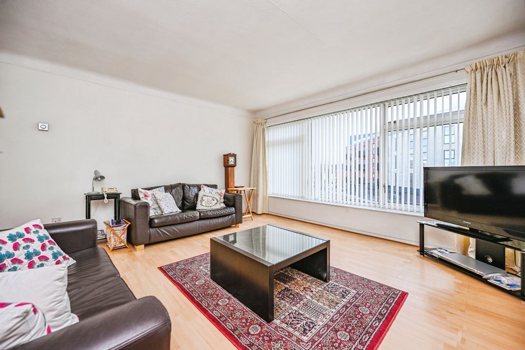 Property photo 2 of 14 Pbox-Img.Jpg