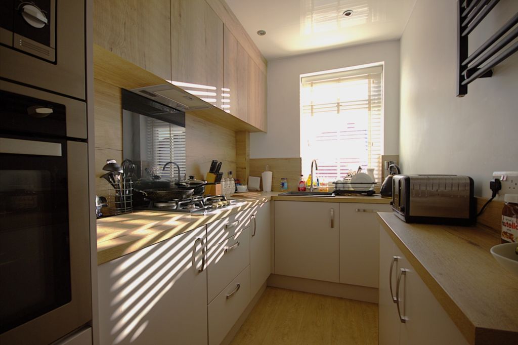 Property photo 3 of 12 1