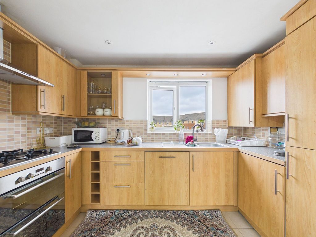 Property photo 2 of 11