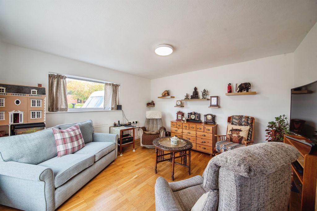 Property photo 2 of 24