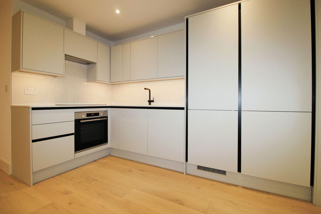 Property photo 2 of 11 Gallery