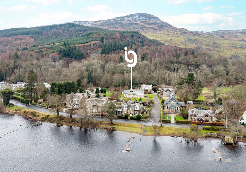 Property photo 2 of 38