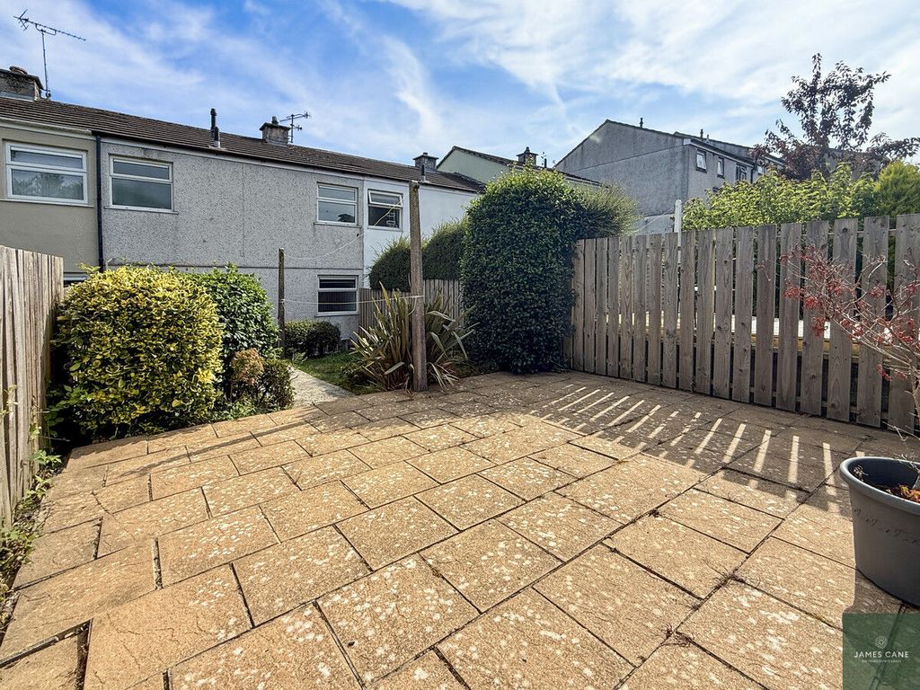 Property photo 2 of 15