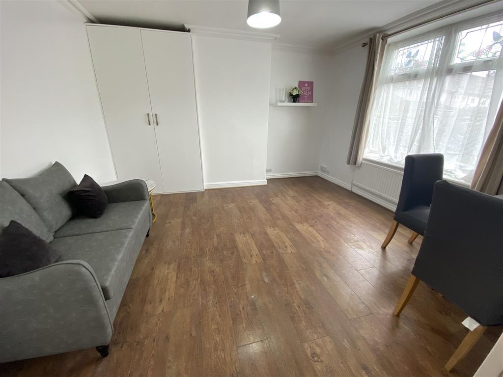 Property photo 3 of 10 Img_9800.Jpeg