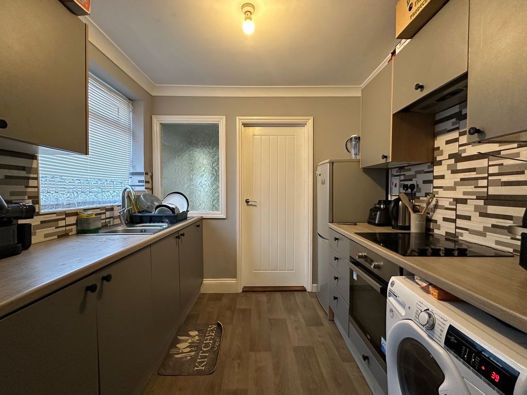 Property photo 2 of 6 Photo 4