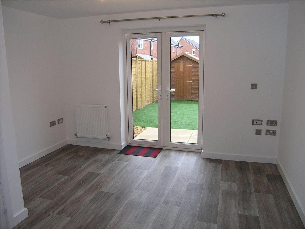 Property photo 2 of 8 Picture No. 05