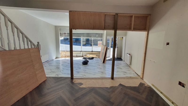 Property photo 3 of 8 Photo 8