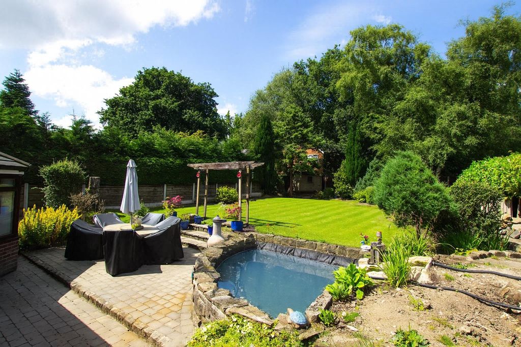 Property photo 3 of 27