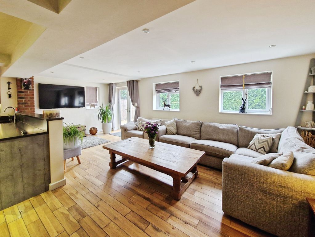 Property photo 2 of 22 Dd067614-1000066752