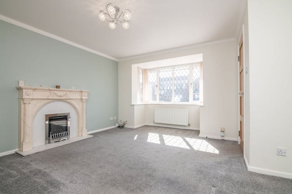 Property photo 2 of 27