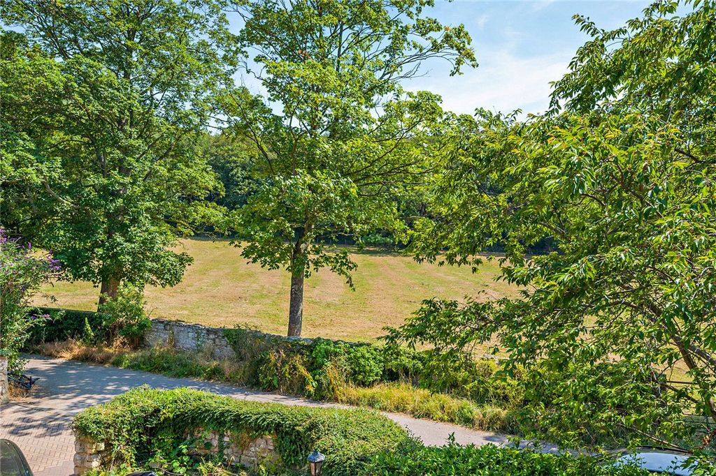 Property photo 3 of 18 Picture No. 05