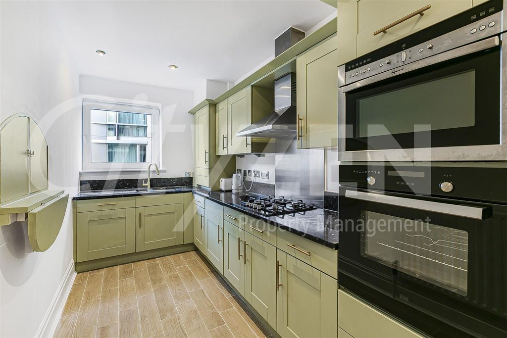 Property photo 2 of 16 Kitchen